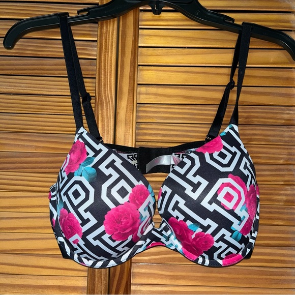 Pink by Victoria’s Secret‎ Wear Everywhere Push Up Rose Floral Black & Red 34D - Picture 1 of 16